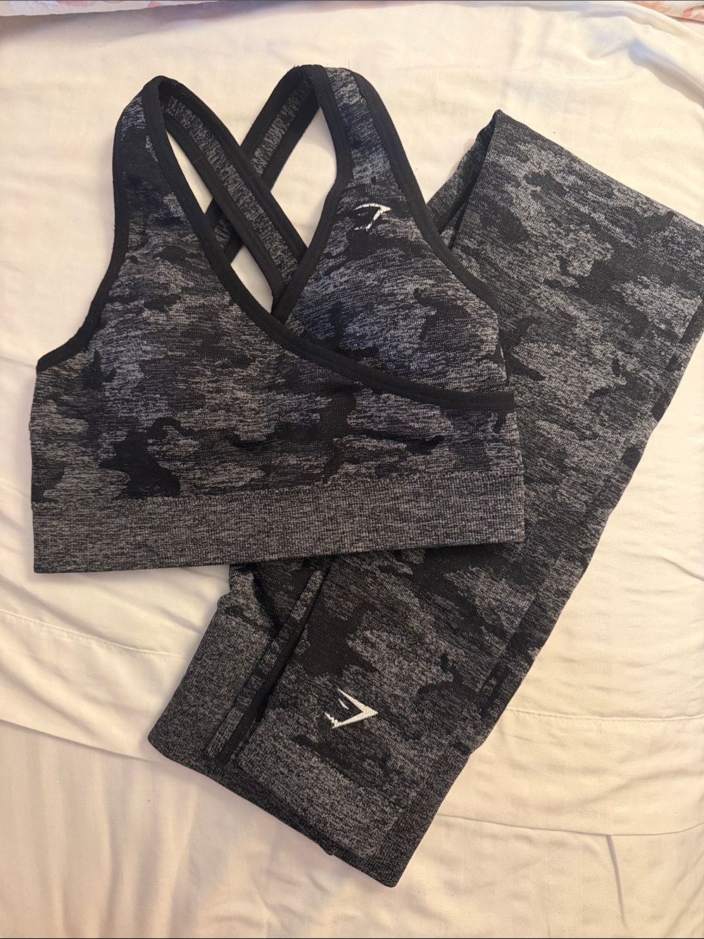 Gymshark Women's Grey Camo Seamless Set